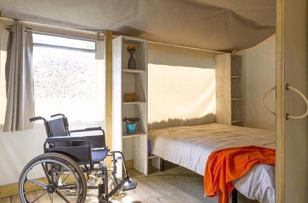Chambre Ecolodge vip accessible pmr au camping les samaras à Saint Jean de Monts