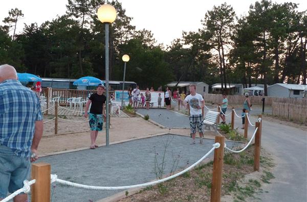 pétanque - camping les samaras à Saint jean de Monts
