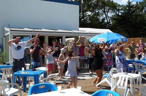 la danse du camping - camping les samaras à Saint jean de Monts