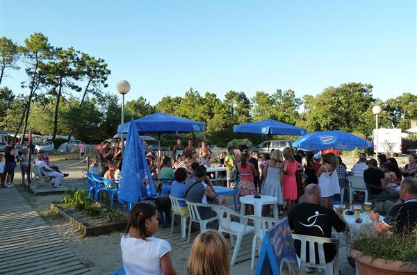 le bar terrasse - camping les samaras à Saint jean de Monts