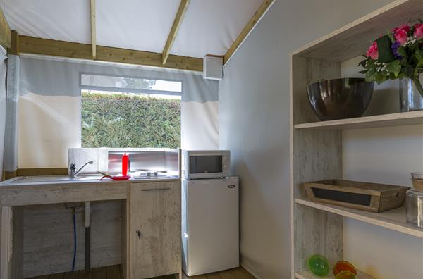 Cuisine Ecolodge vip accessible pmr au camping les samaras à Saint Jean de Monts