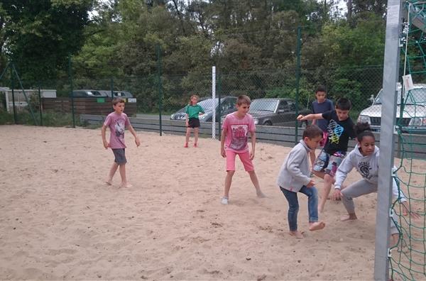 partie de foot - camping les samaras à Saint jean de Monts