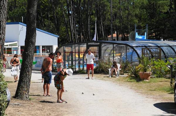 Moment de détente, la pétanque !